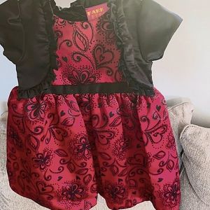 NWOT 1 Piece girls dress with shrug jacket